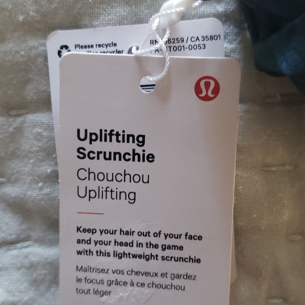 NWT Lululemon Uplifting Scrunchie COSC - Picture 4 of 4